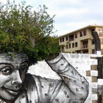 هنرهای خیابانی: دیواری با موهای پریشان!