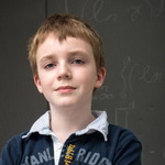 کودک نابغه ۱۰ ساله در دانشگاه زوريخ رياضی می‌خواند